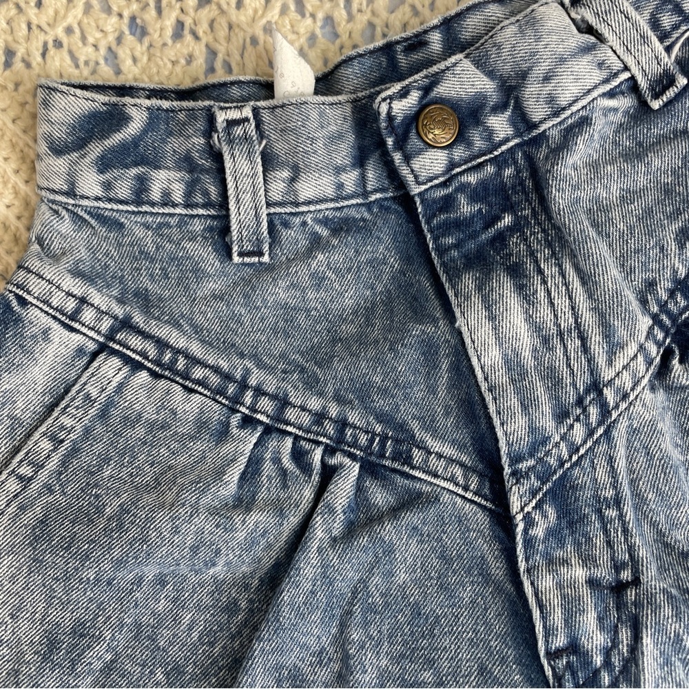 Vintage Shorts 80s High Waisted High Cut Acid Wash 24 XS 0 Booty Short Cut Offs - Picture 3 of 8